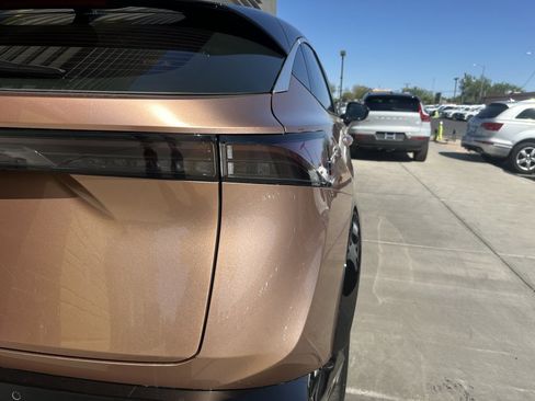 Used 2023 Nissan Ariya FWD image 14