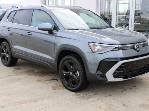 New 2026 Volkswagen Taos SEL AWD/4WD image 1