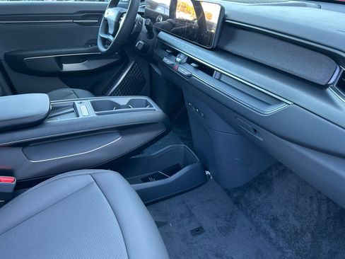 New 2026 Kia EV9 Light image 17