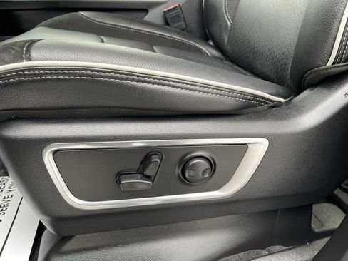 Used 2025 RAM 1500 Laramie w/ Sport Appearance Package image 13