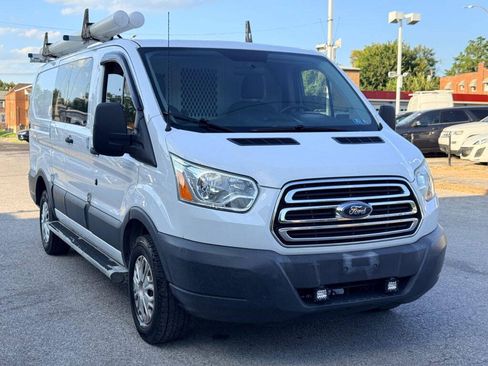 Used 2015 Ford Transit 250 130 Low Roof w/ Exterior Upgrade Package RWD image 1