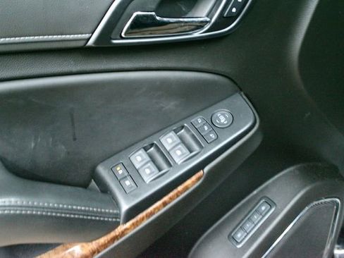Used 2019 Chevrolet Tahoe Premier AWD/4WD image 14