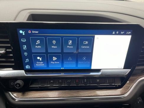 Certified 2025 Chevrolet Silverado 1500 LT image 3