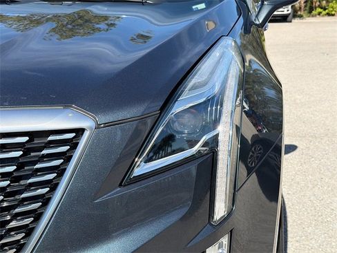 Used 2020 Cadillac XT5 Premium Luxury image 9