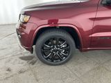 Certified 2018 Jeep Grand Cherokee Altitude image 4