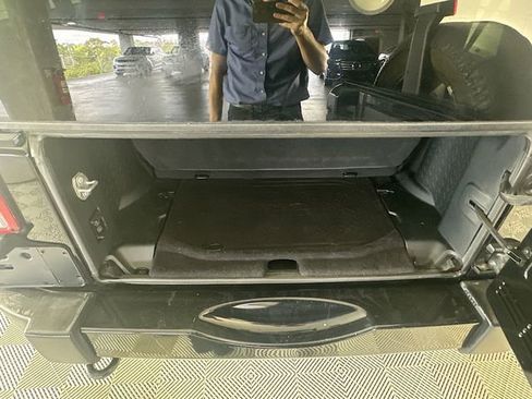 Used 2017 Jeep Wrangler Sahara w/ Connectivity Group image 22