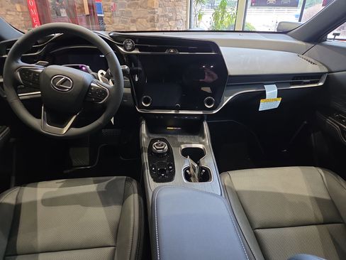 New 2026 Lexus RZ 450e AWD image 10