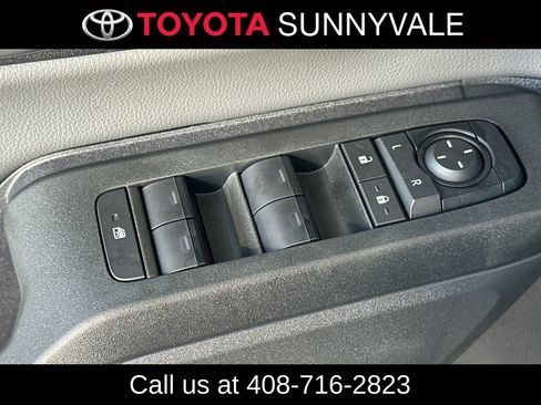 Used 2026 Toyota RAV4 SE AWD/4WD image 17