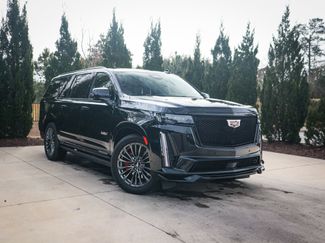 Used 2023 Cadillac Escalade ESV V w/ Heavy-Duty Trailer Package video 2