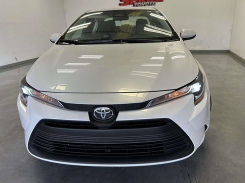 Used 2026 Toyota Corolla LE FWD image 7