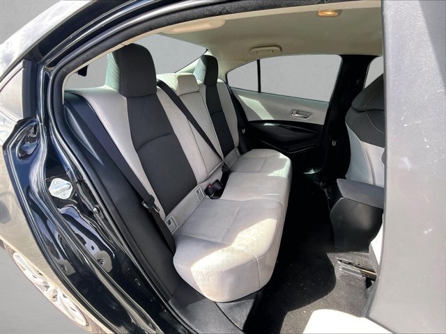 Used 2020 Toyota Corolla LE FWD image 30