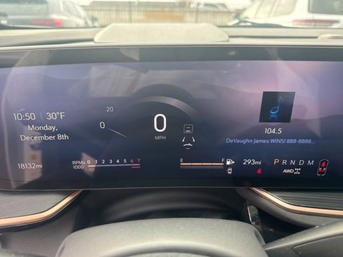 Used 2025 Buick Envision Sport Touring image 14