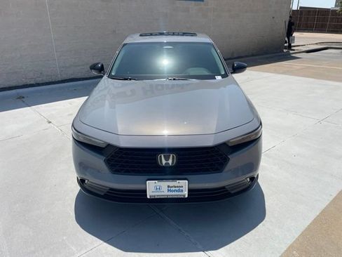 Used 2025 Honda Accord SE image 4