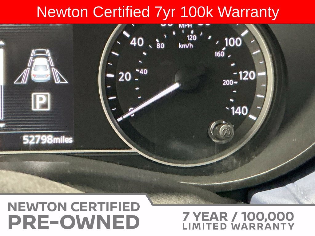 Used 2023 Nissan Versa SV FWD image 24