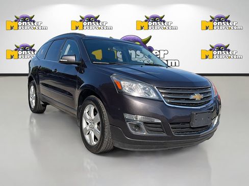 Used 2017 Chevrolet Traverse LT w/ True North Edition AWD/4WD image 3