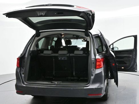 Used 2023 Honda Odyssey Touring image 52