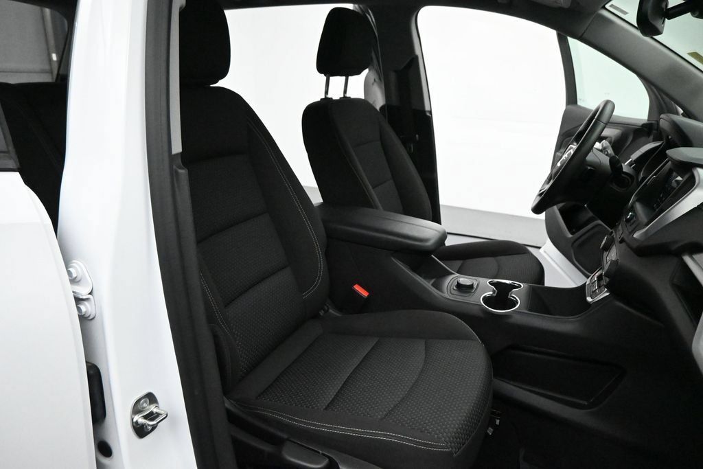 Used 2024 GMC Terrain SLE AWD/4WD image 22