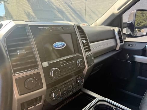 Used 2019 Ford F350 Lariat w/ Lariat Ultimate Package image 44
