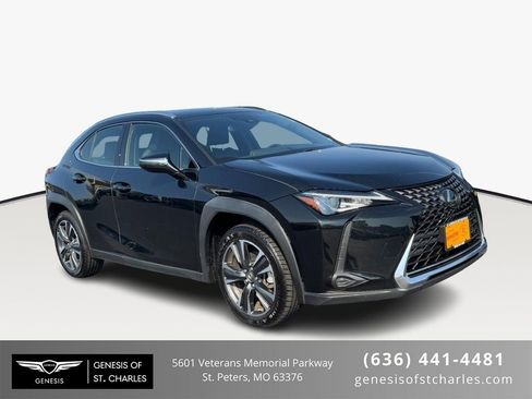 Used 2019 Lexus UX 200 image 1
