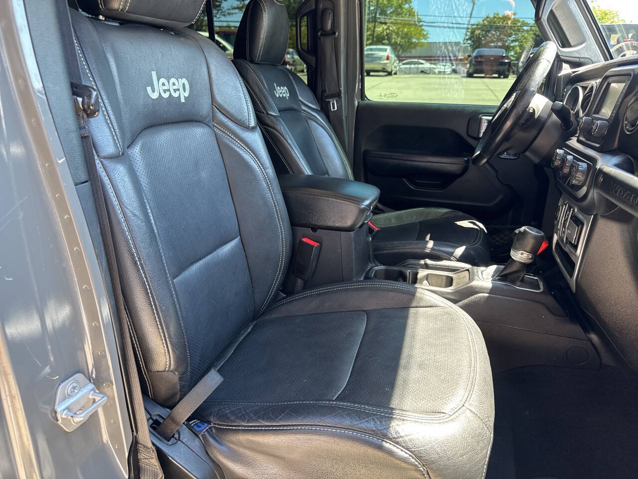Used 2019 Jeep Wrangler Unlimited Sport S AWD/4WD image 16