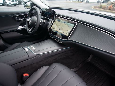 Certified 2025 Mercedes-Benz E 350 4MATIC Sedan image 35