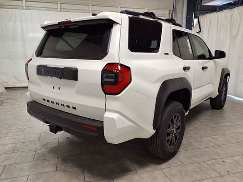 Used 2026 Toyota 4Runner SR5 image 9