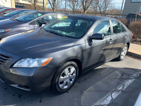 Used 2009 Toyota Camry LE image 9