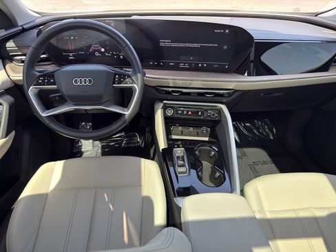 Used 2025 Audi Q5 Premium w/ Convenience Package AWD/4WD image 23