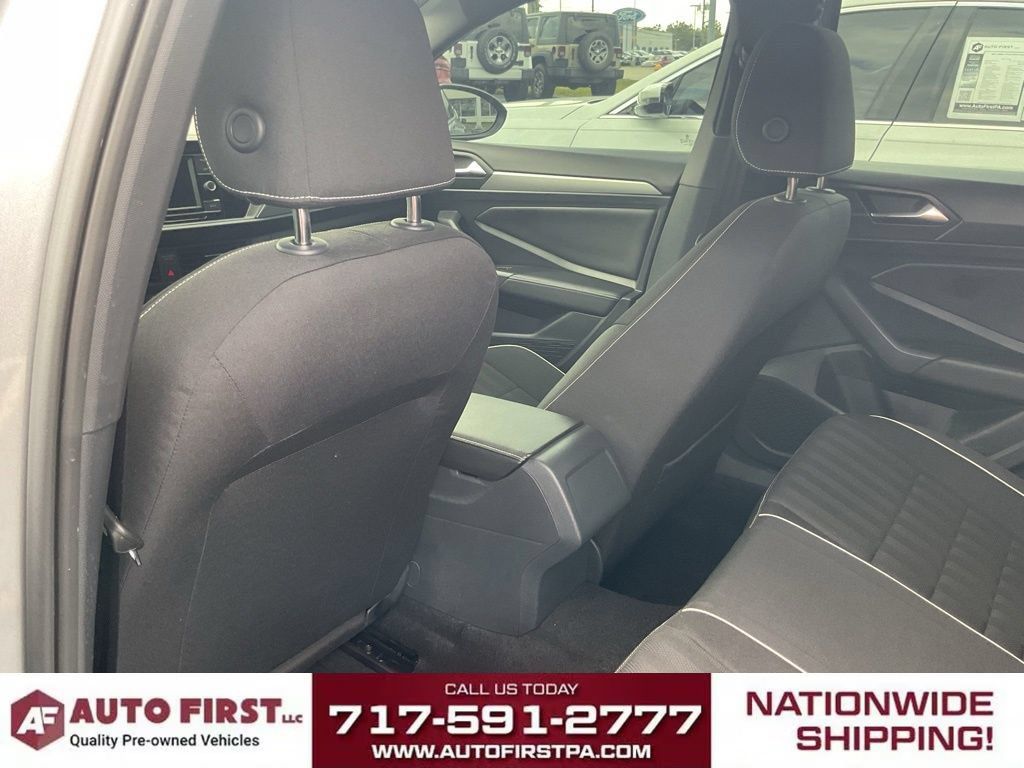 Used 2023 Volkswagen Jetta Sport FWD image 8