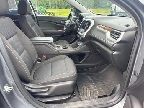 Used 2022 GMC Acadia SLE w/ Driver Convenience Package FWD image 9