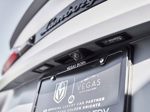 Used 2024 Lamborghini Urus S AWD/4WD image 15