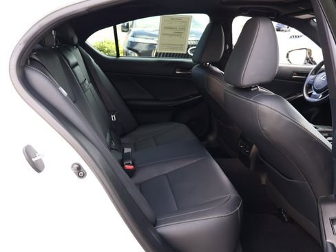 Used 2024 Lexus IS 300 w/ Premium Package image 21