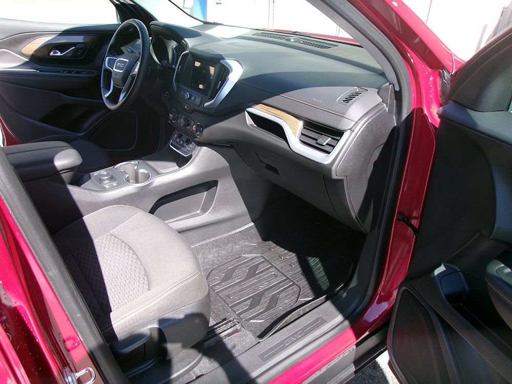 Used 2019 GMC Terrain SLE w/ Driver Convenience Package AWD/4WD image 9