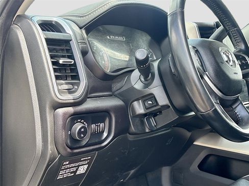 Used 2023 RAM 2500 Laramie AWD/4WD image 10