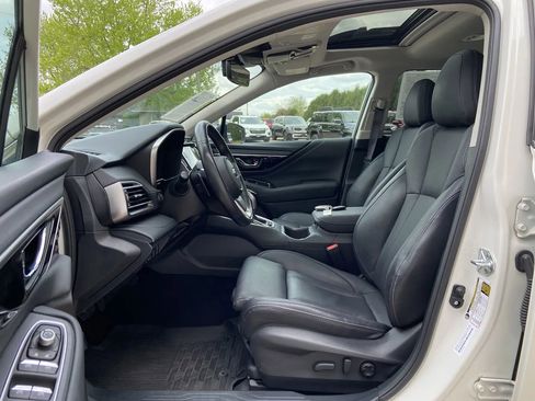 Used 2023 Subaru Outback Limited AWD/4WD image 11