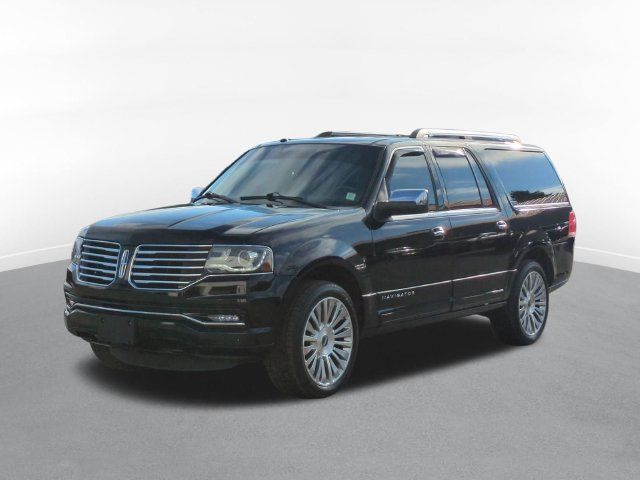 Used 2017 Lincoln Navigator L Reserve AWD/4WD image 5