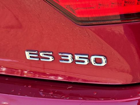 Used 2014 Lexus ES 350 w/ Luxury Package FWD image 31