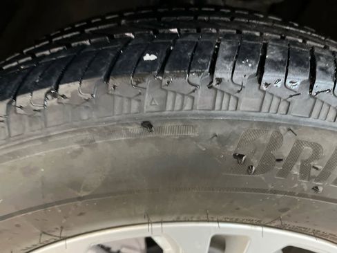 Certified 2024 GMC Terrain SLE w/ Driver Convenience Package image 10