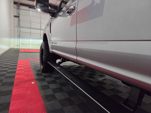 Used 2021 Ford F250 Platinum w/ FX4 Off-Road Package image 29
