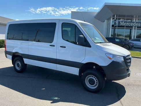 Used 2025 Mercedes-Benz Sprinter 2500 image 6
