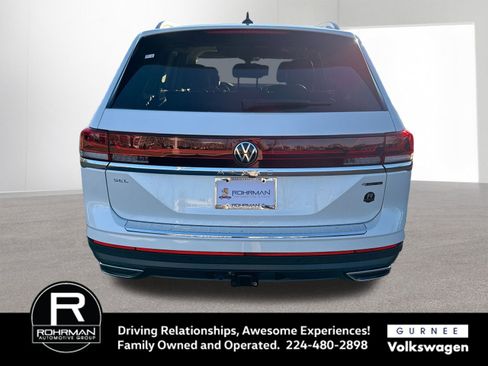New 2026 Volkswagen Atlas SEL image 8