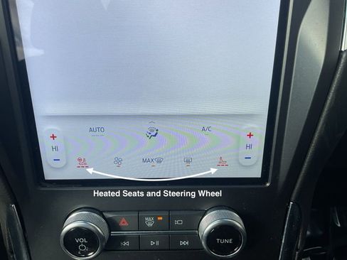 Used 2024 Ford Edge Titanium w/ Equipment Group 301A image 15