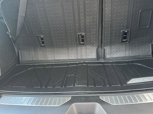 Used 2023 Chevrolet Tahoe Z71 image 17