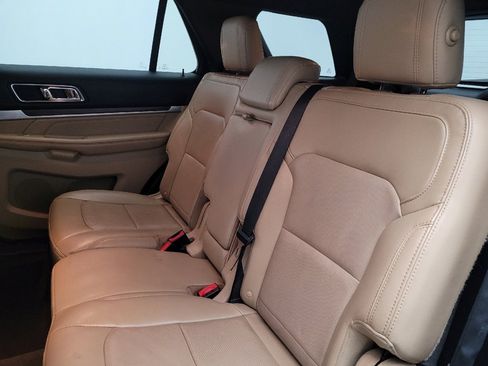 Used 2017 Ford Explorer Limited w/ Equipment Group 301A AWD/4WD image 18