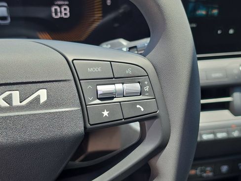 New 2026 Kia K4 FWD image 30