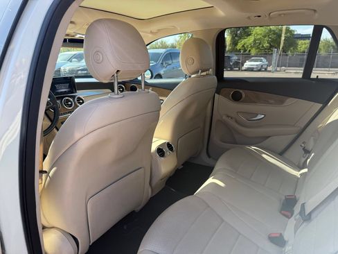 Used 2018 Mercedes-Benz GLC 300 image 10