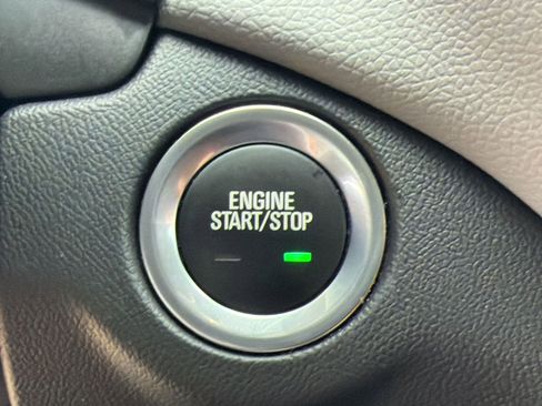 Used 2024 Chevrolet Equinox LS w/ LS Convenience Package FWD image 23