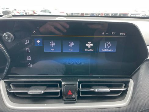 Used 2025 Chevrolet TrailBlazer LT AWD/4WD image 15