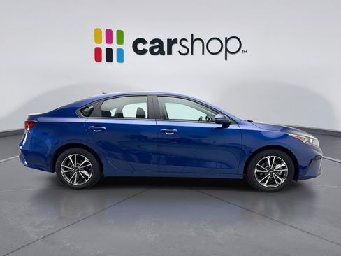 Used 2024 Kia Forte LXS w/ LXS Technology Package FWD image 6