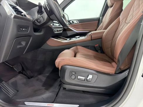 Used 2026 BMW X5 xDrive40i w/ Premium Package image 14